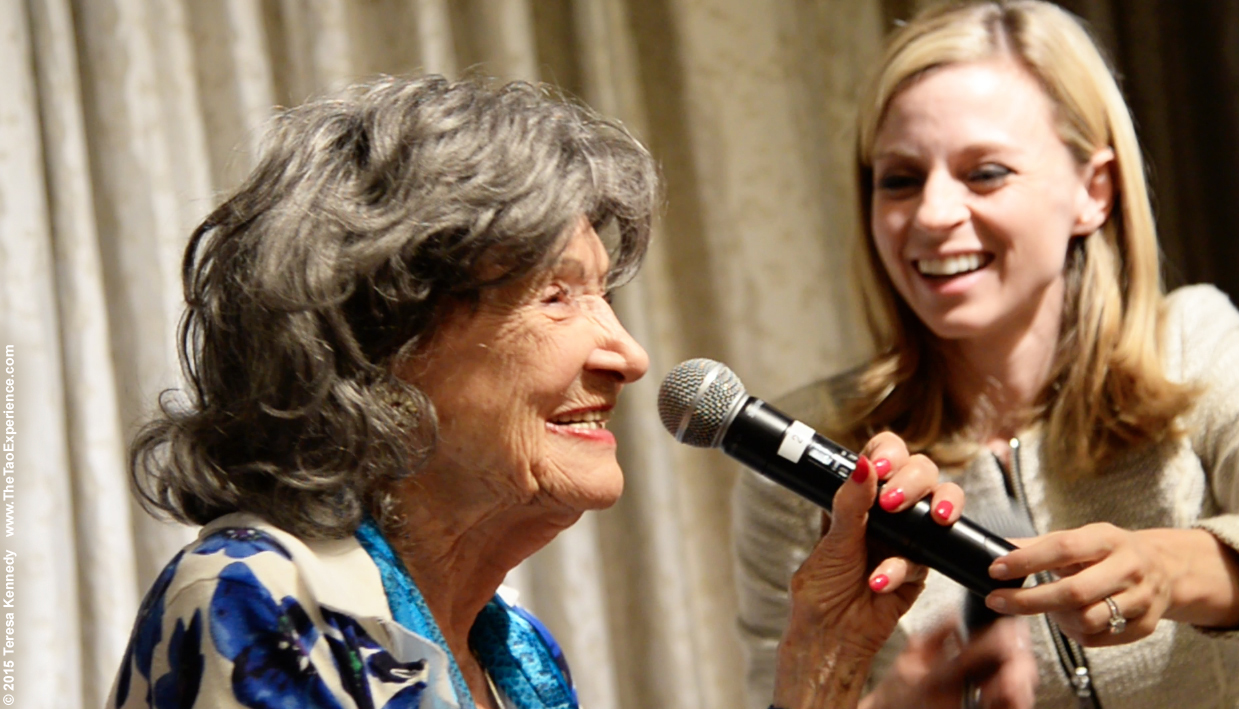 97-year-old yoga master Tao Porchon-Lynch with CNBC's Courtney Reagan at Harvard Business School Club event at UJA Federation in NY, September 30, 2015